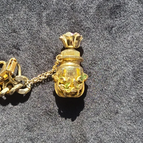 Vintage Charm bracelet with perfume dabber - Picture 4 of 5